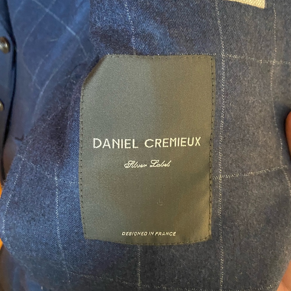 Daniel Cremieux Suit Italian Wool